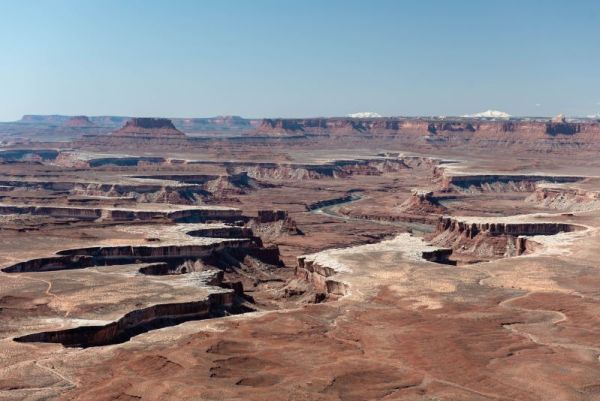 green river overlook in Canyonlands National Park, river through canyon in desert