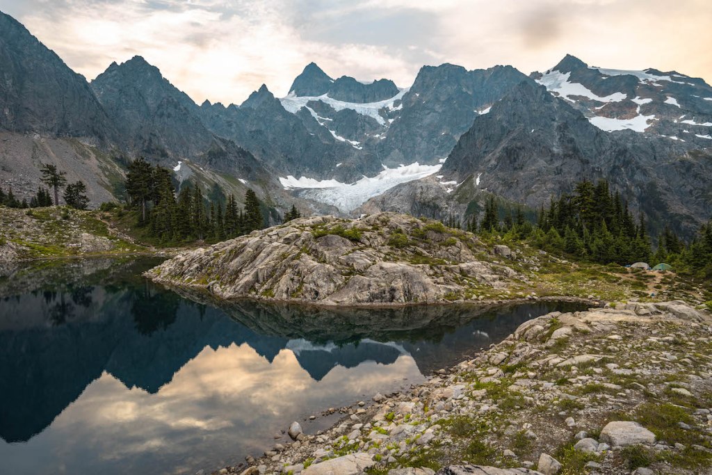 alpine lake in Washington