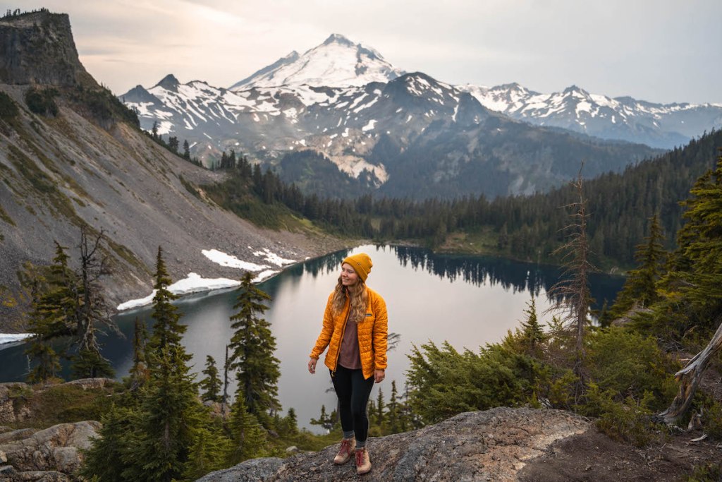 tips for hiking alone as a women from a solo female hiker