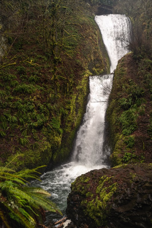 bridal veil falls one of the best waterfall hikes in the Columbia river gorge