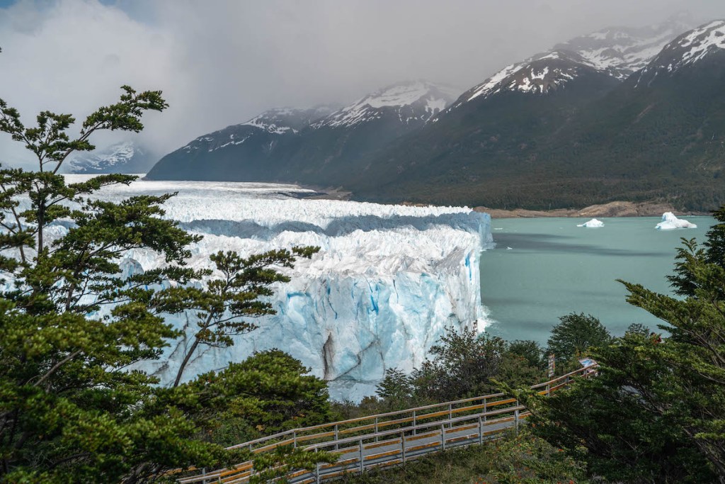 Perito Moreno glacier and boardwalks that lead to it