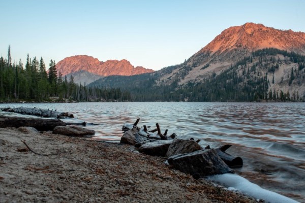 Sawtooth mountains at sunset at Toxaway Lake