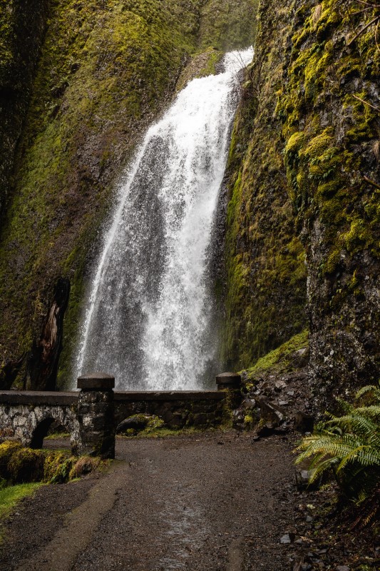 wahkeena falls from the trail in the gorge