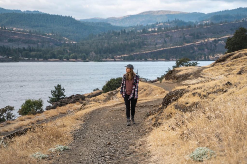 girl hiking loop trail near Hood River