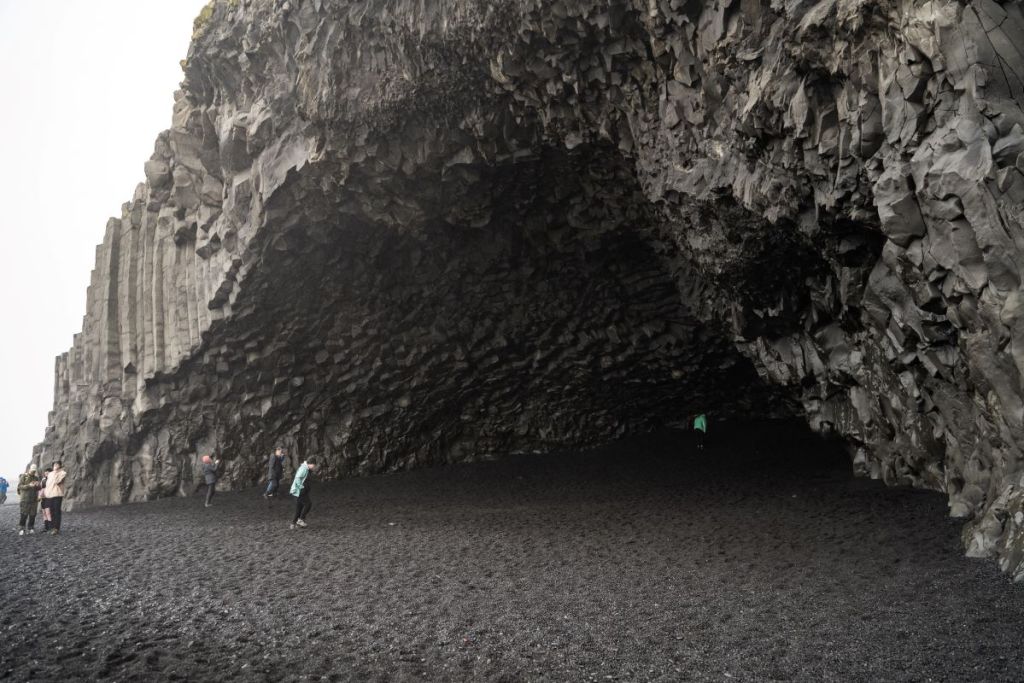 Hálsanefshellir Cave,