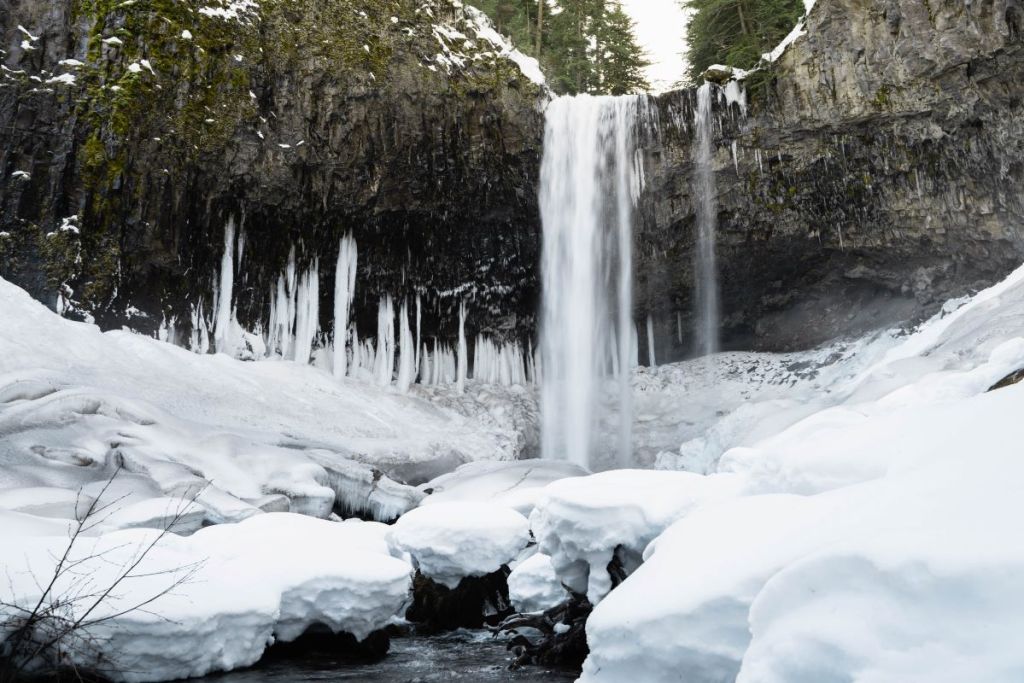 
Tamanawas Falls in the winter