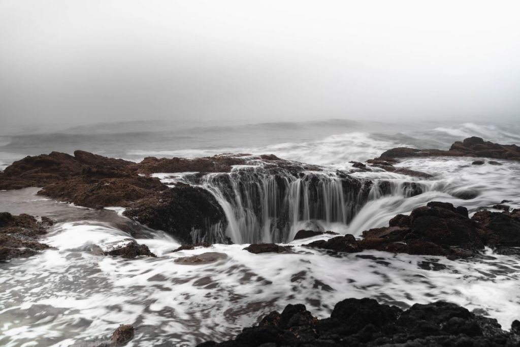 thor's well is a must see on an oregon coast road trip