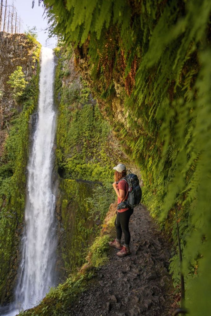 Tunnel Falls Hike