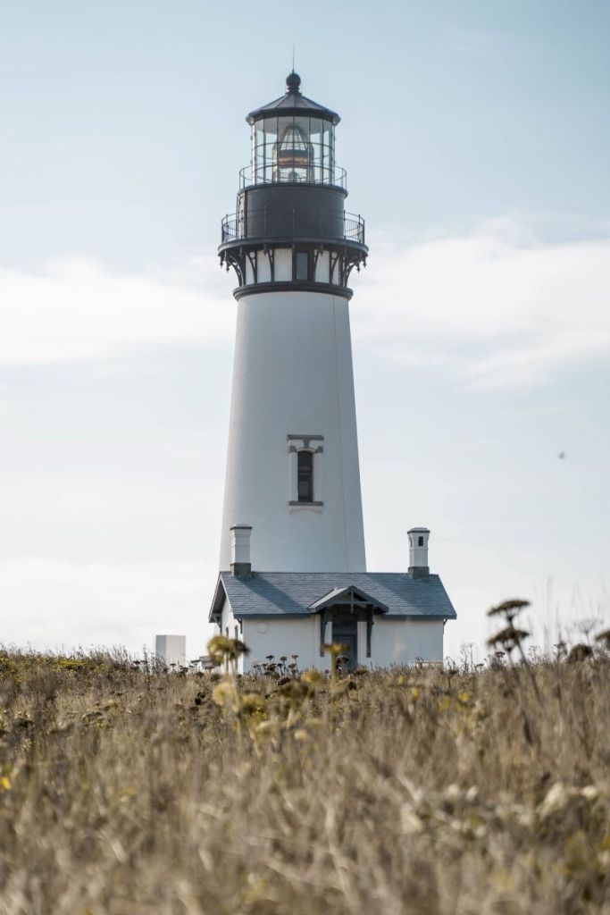 yaquina lighthouse